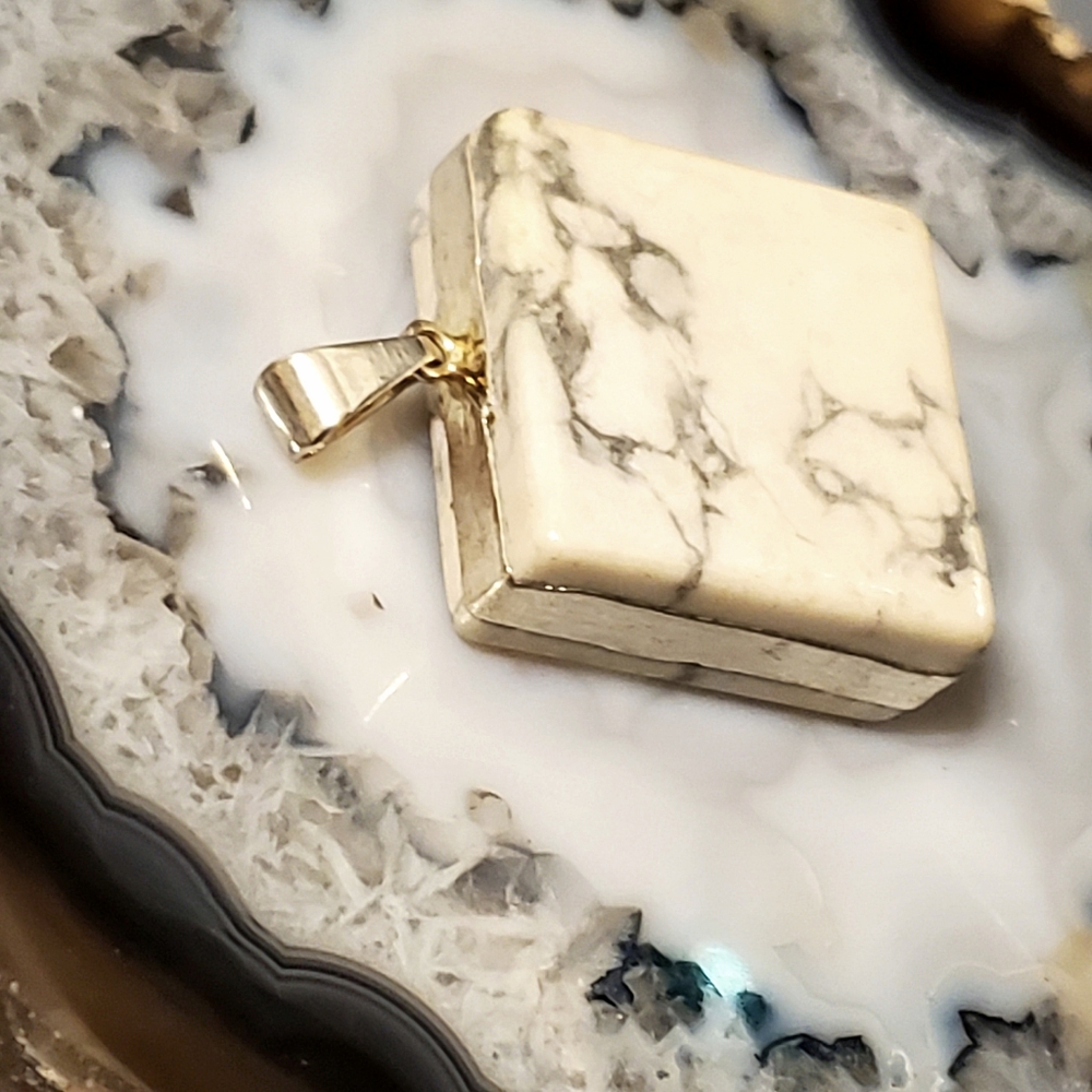GENUINE HOWLITE ~ Ring & Square Pendant w/ Silver - Picture 2 of 3